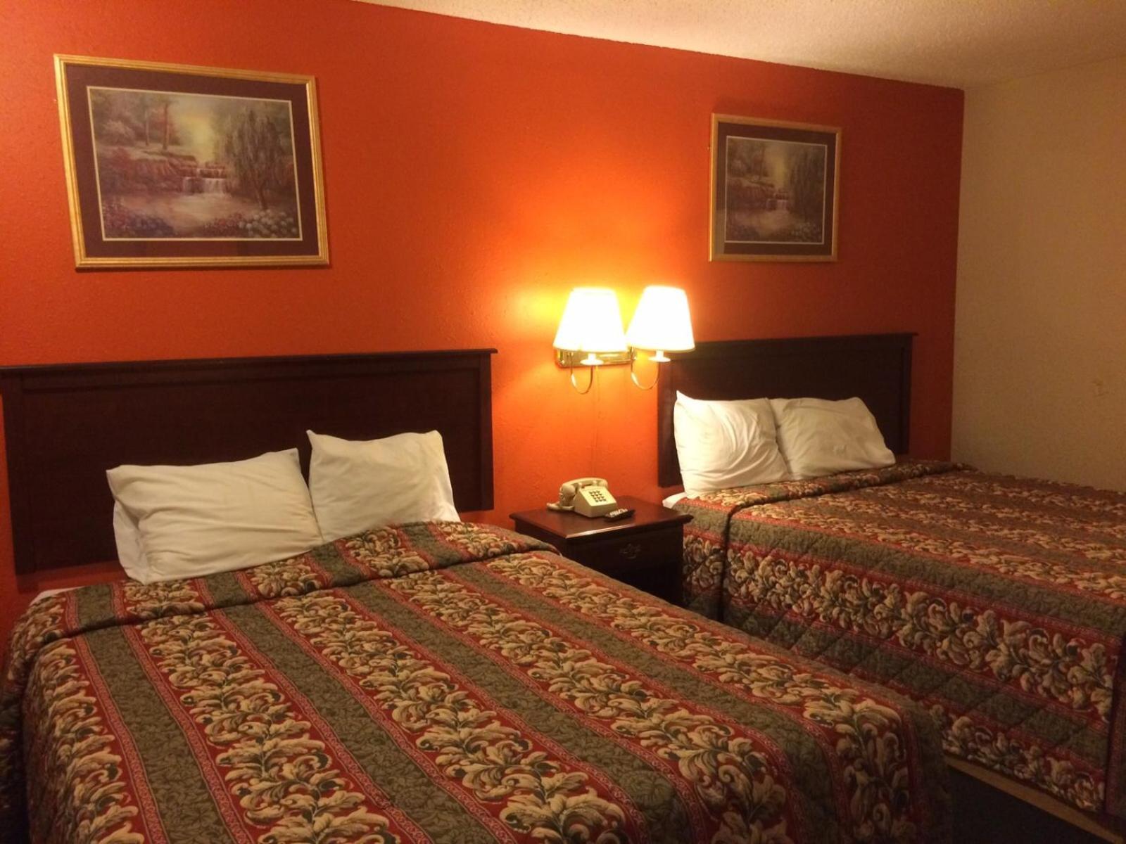 Relax Inn Henryetta Phòng bức ảnh